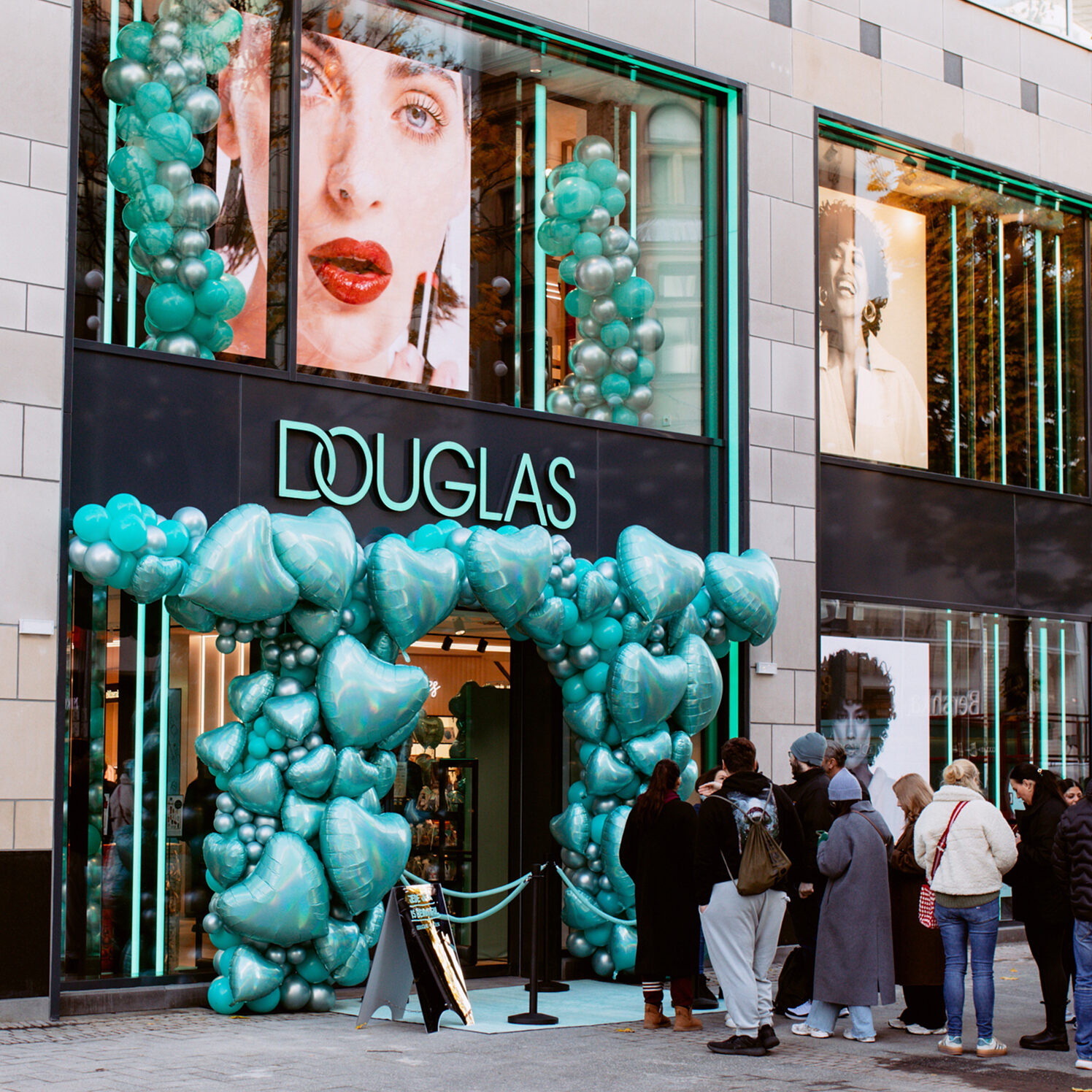DOUGLAS-Flagship-Store-Koeln